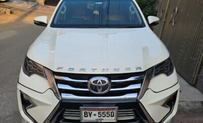 Toyota Fortuner 2019 White Luxury Car Available for Weddings & Daily Rent in, Johar Town Lahore