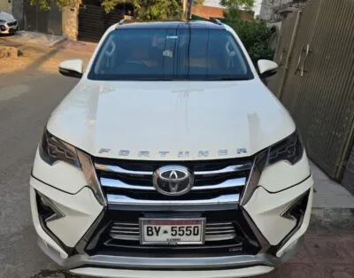 Toyota Fortuner 2019 White Luxury Car Available for Weddings & Daily Rent in, Johar Town Lahore
