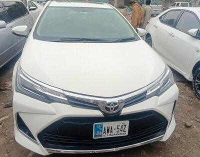 Toyota Corolla Altis Sunroof for Rent in Peshawar Cantt