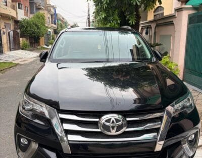 Toyota Fortuner for Rent in Lahore for Comfortable Travel